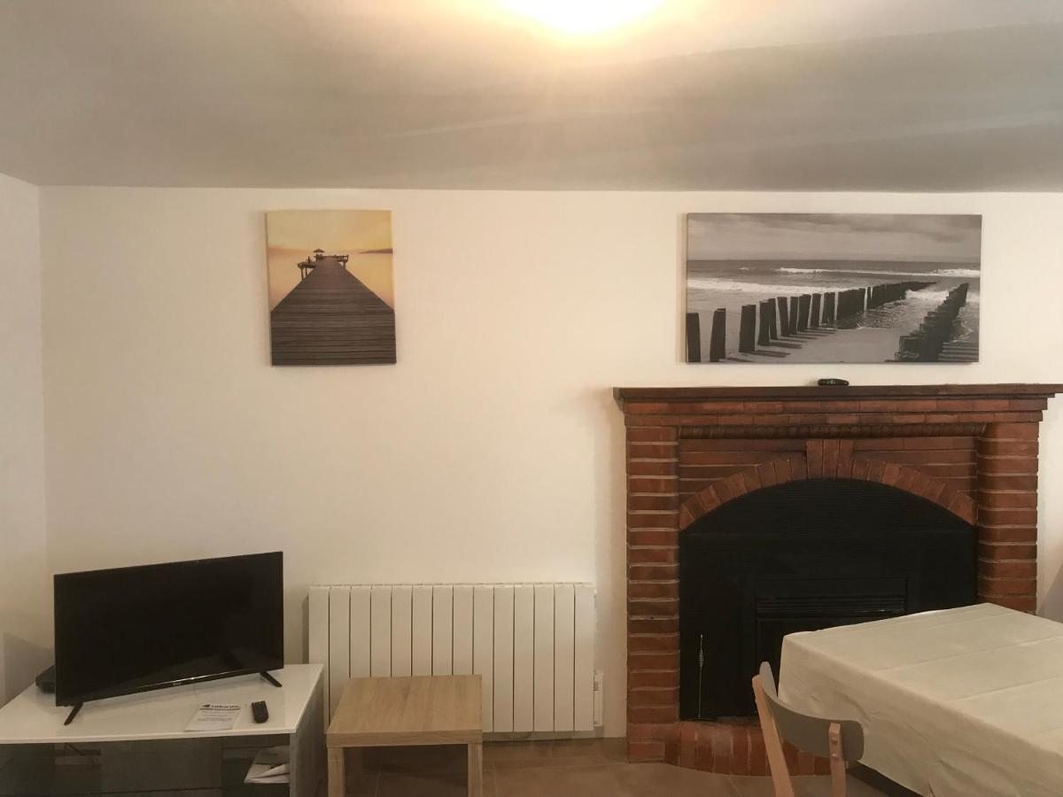 Hebergements Situes A 6 Kms Du Mont Saint Michel Tanis Eksteriør bilde